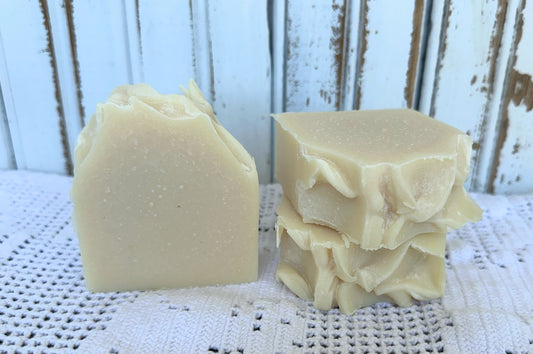 WHITE TEA & VIOLET SOAP BAR