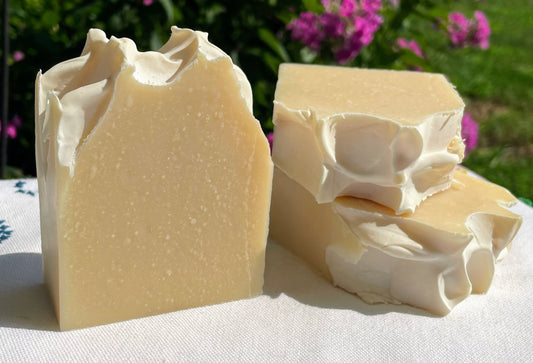 CURRANT & SANDALWOOD SOAP BAR