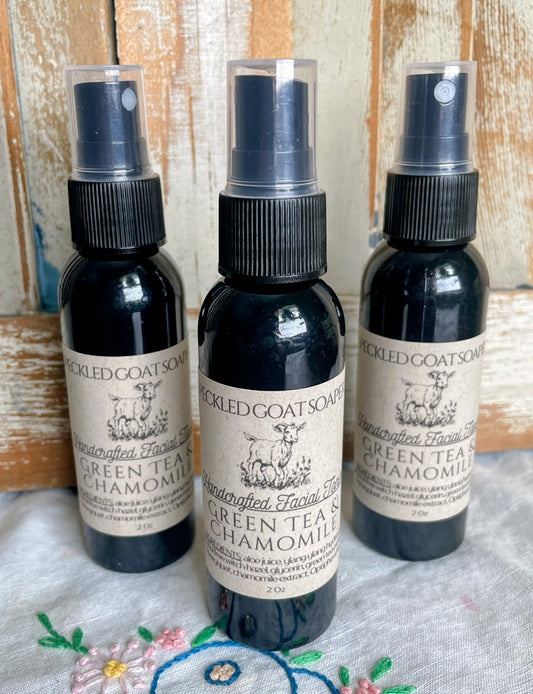 GREEN TEA & CHAMOMILE FACIAL TONER